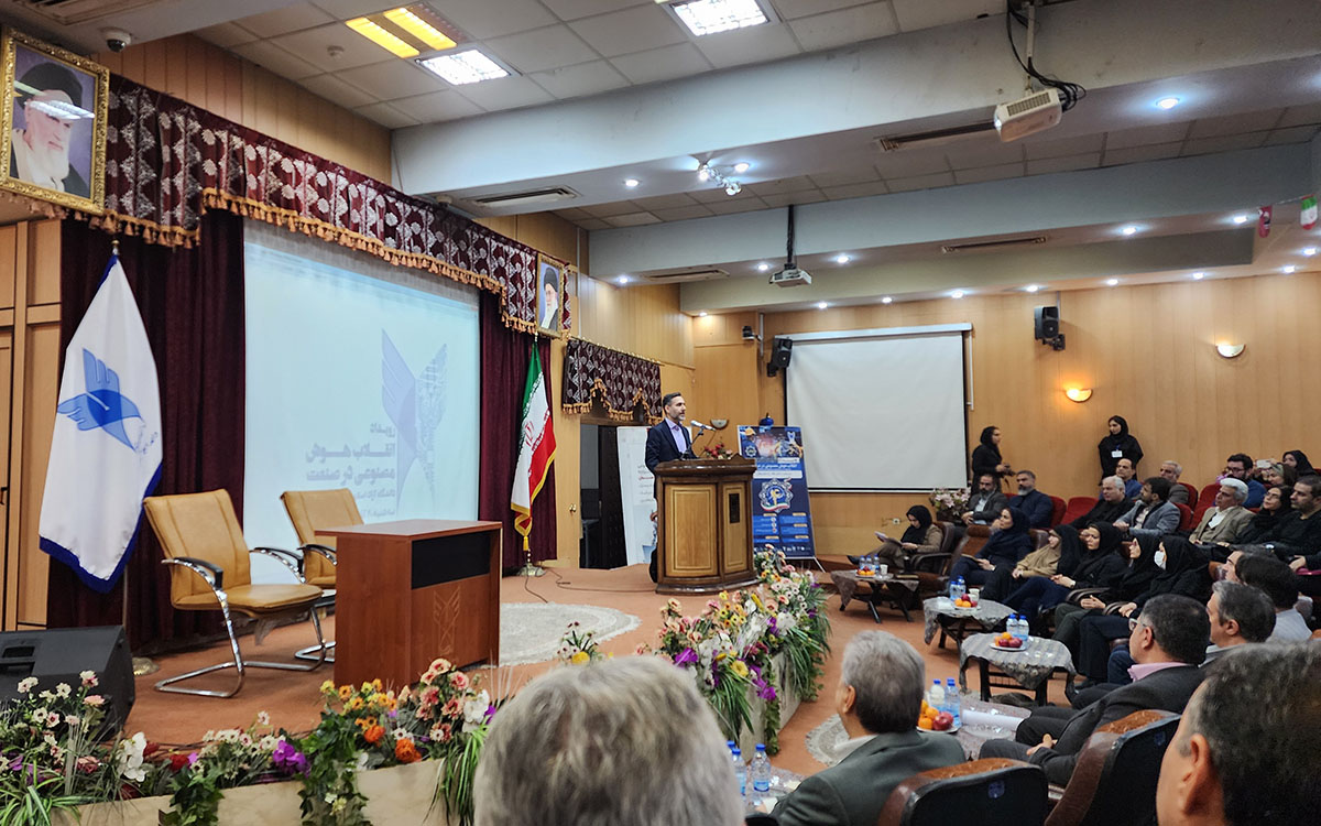 همایش نقش هوش مصنوعی در صنعت مالی با حضور مدیران شرکت حساب رایان در دانشگاه آزاد اسلامشهر - تصویر ۲