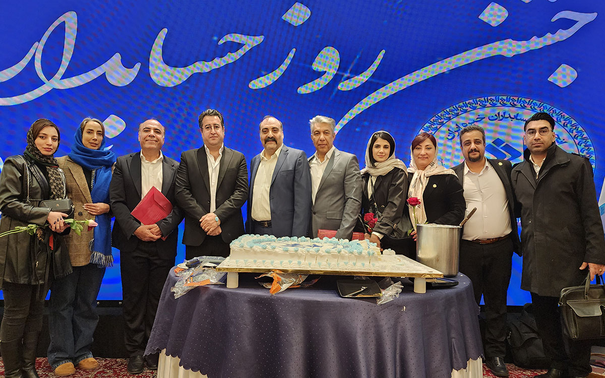 همایش نقش هوش مصنوعی در صنعت مالی با حضور مدیران شرکت حساب رایان در دانشگاه آزاد اسلامشهر - تصویر ۱