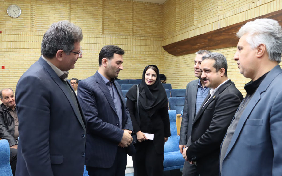 همایش آموزش دستورالعمل خزانه داری و سامانه مؤدیان ویژه شهرداری های استان آذربایجان شرقی - تصویر ۲